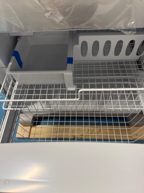 Whirlpool Fridge - Bottom Freezer Whirlpool - 22 cu. ft. Bottom Freezer Refrigerator in Stainless Steel with Spill Guard Glass Shelves Fridge - Bottom Freezer Whirlpool - 22 cu. ft. Bottom F